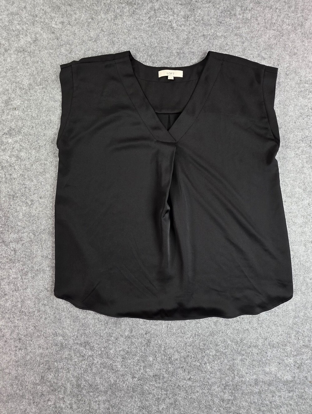 LOFT Black V-Neck Pleated Cap Sleeve Blouse Top Shirt XL